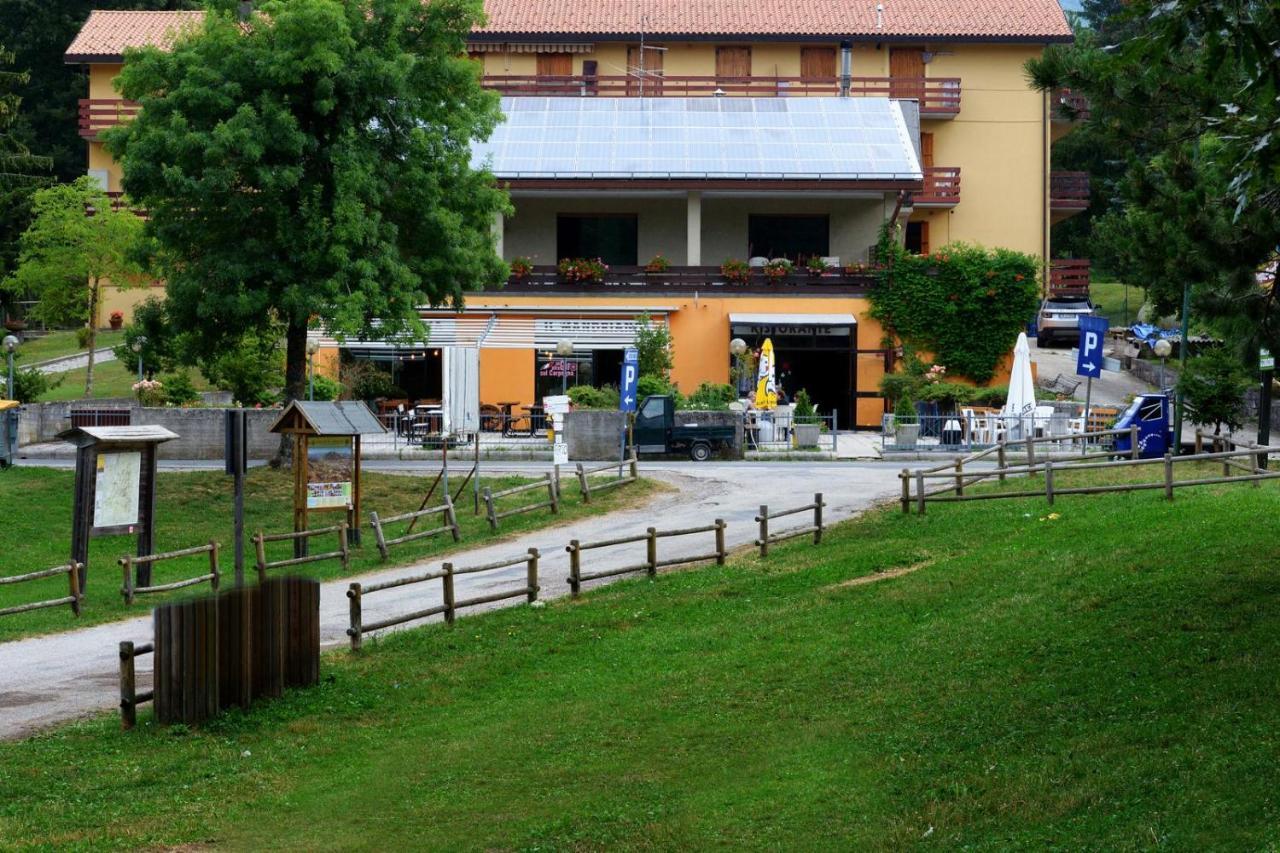 Il Mandriano Hotel Carpegna Exterior foto